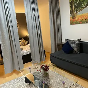 West Apartamento